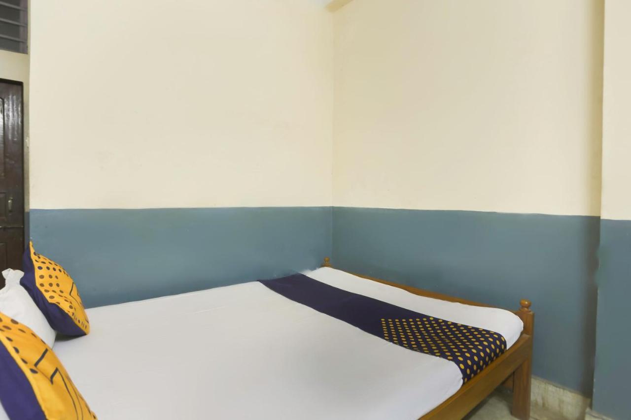 Spot On 66128 Hotel Lake View プルリア エクステリア 写真